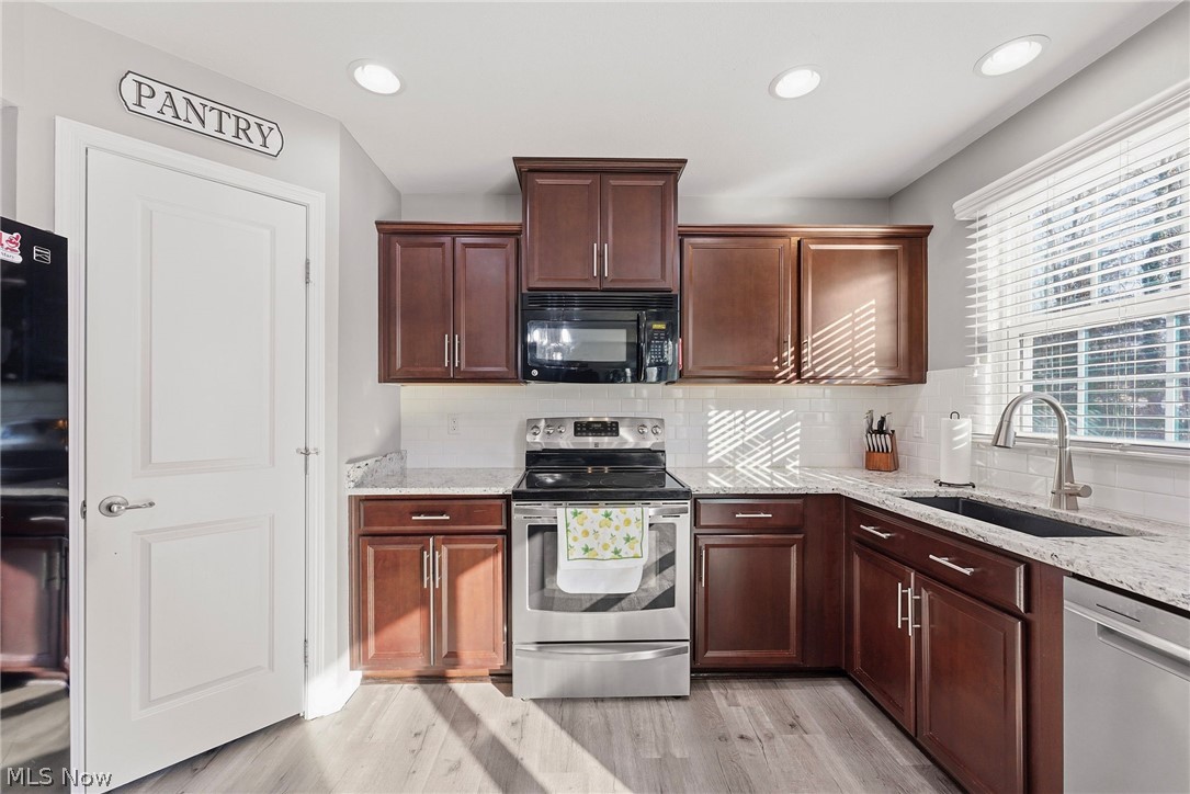 Easton Creek Condo - Residential