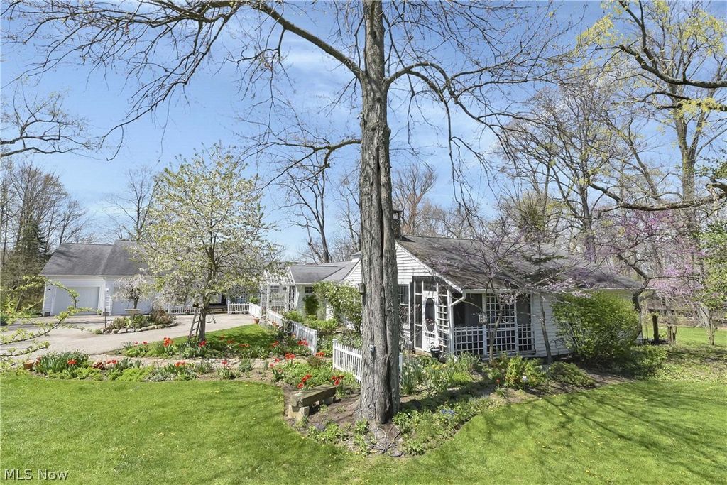 Photo of 4004 Cook Road, Medina, OH 44256 (MLS # 5201707)