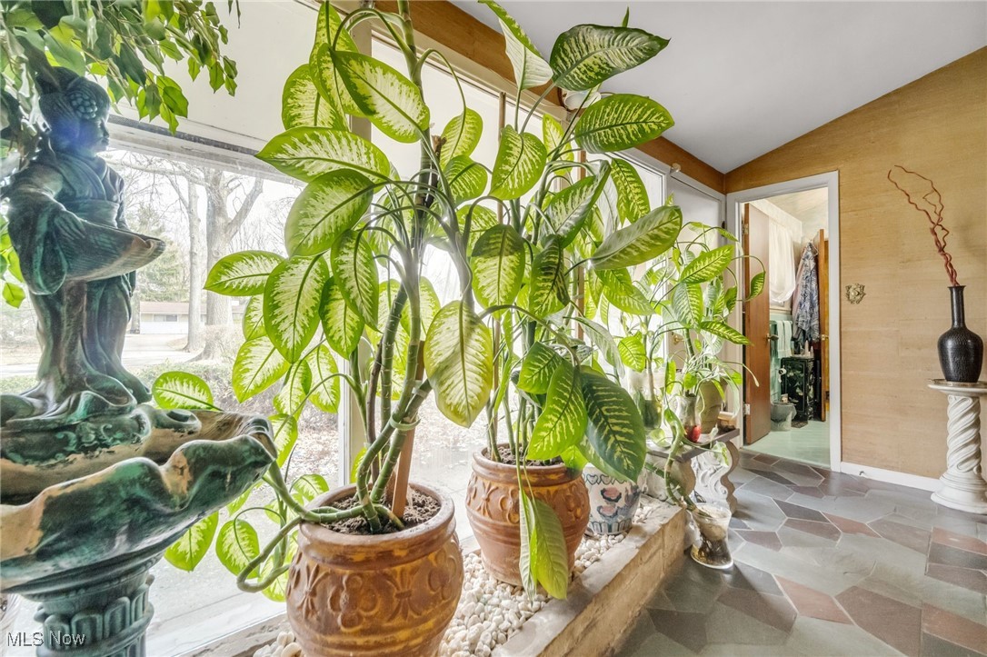 2270 Newbury Drive, East Cleveland, Ohio image 32