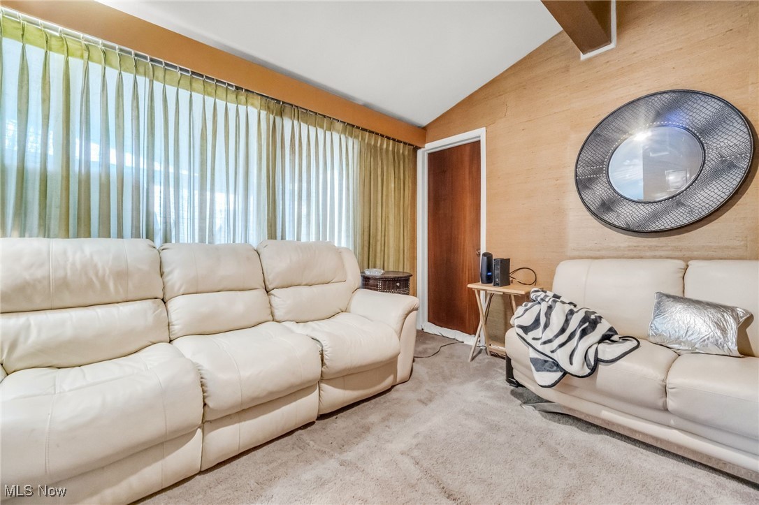 2270 Newbury Drive, East Cleveland, Ohio image 17