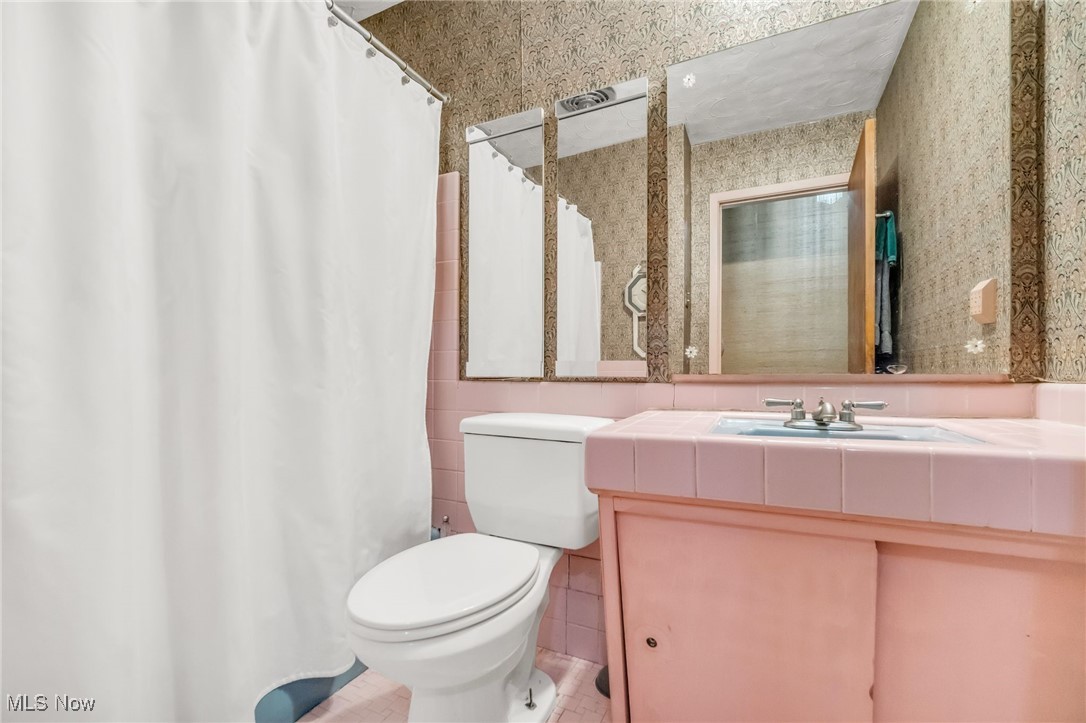 2270 Newbury Drive, East Cleveland, Ohio image 26
