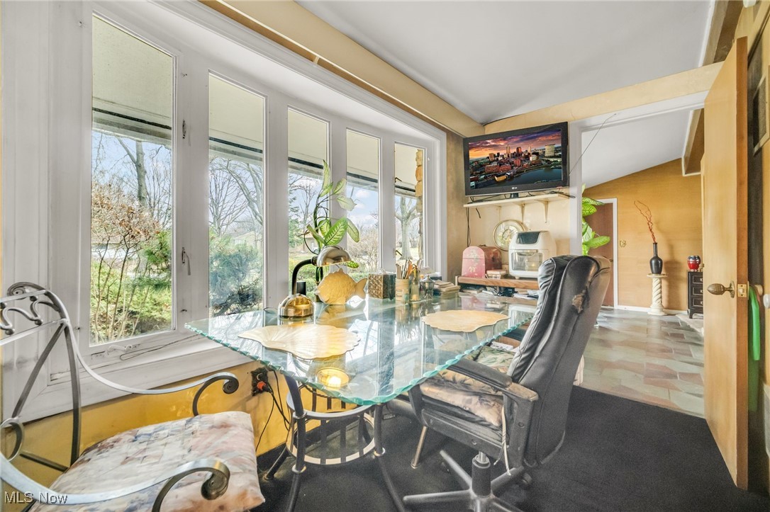 2270 Newbury Drive, East Cleveland, Ohio image 18