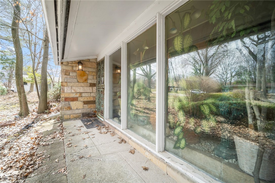 2270 Newbury Drive, East Cleveland, Ohio image 5