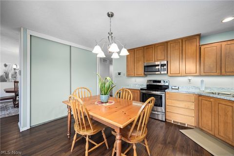 Tiny photo for 13081 Olympus Way, Strongsville, OH 44149 (MLS # 5202637)