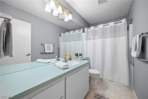 Tiny photo for 13081 Olympus Way, Strongsville, OH 44149 (MLS # 5202637)