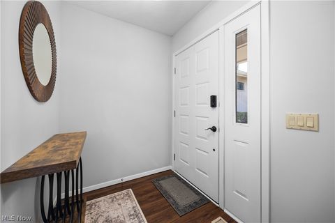 Tiny photo for 13081 Olympus Way, Strongsville, OH 44149 (MLS # 5202637)