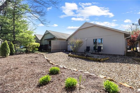 Tiny photo for 13081 Olympus Way, Strongsville, OH 44149 (MLS # 5202637)