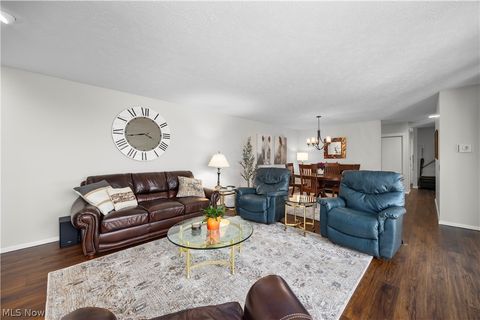 Tiny photo for 13081 Olympus Way, Strongsville, OH 44149 (MLS # 5202637)