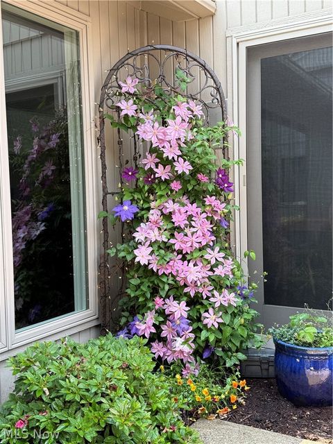 Tiny photo for 13081 Olympus Way, Strongsville, OH 44149 (MLS # 5202637)