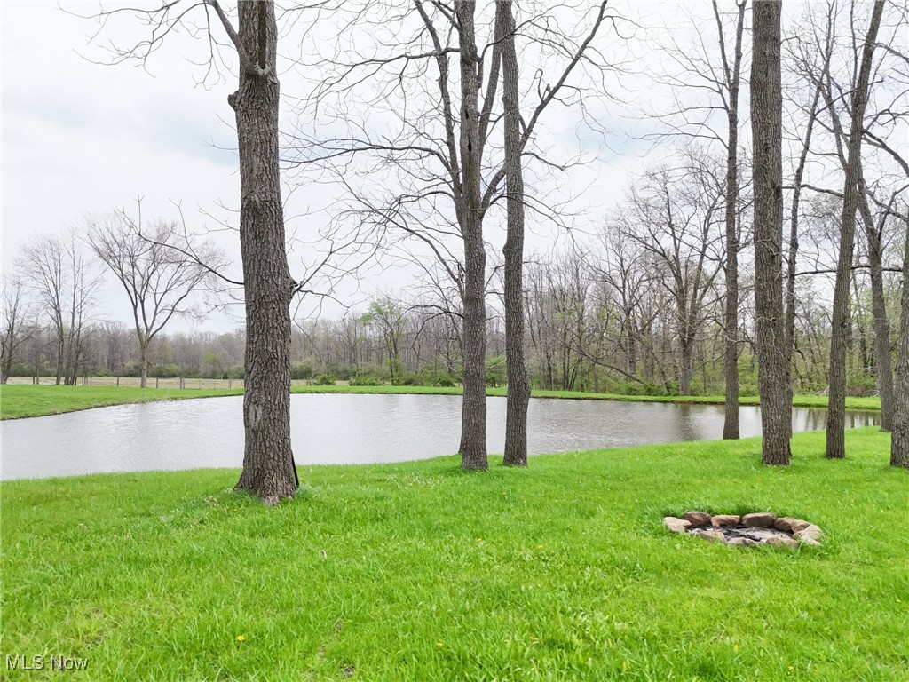 16231 Burton Windsor Road, Middlefield, Ohio image 19