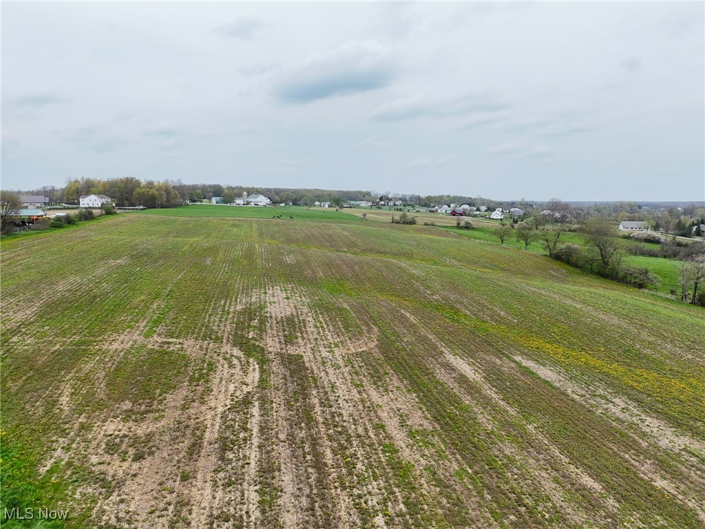 16231 Burton Windsor Road, Middlefield, Ohio image 11
