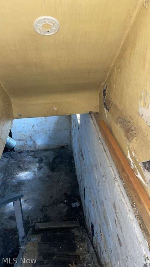 Tiny photo for 417 Cleveland Road, Cleveland, OH 44108 (MLS # 5201998)