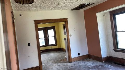 Tiny photo for 417 Cleveland Road, Cleveland, OH 44108 (MLS # 5201998)