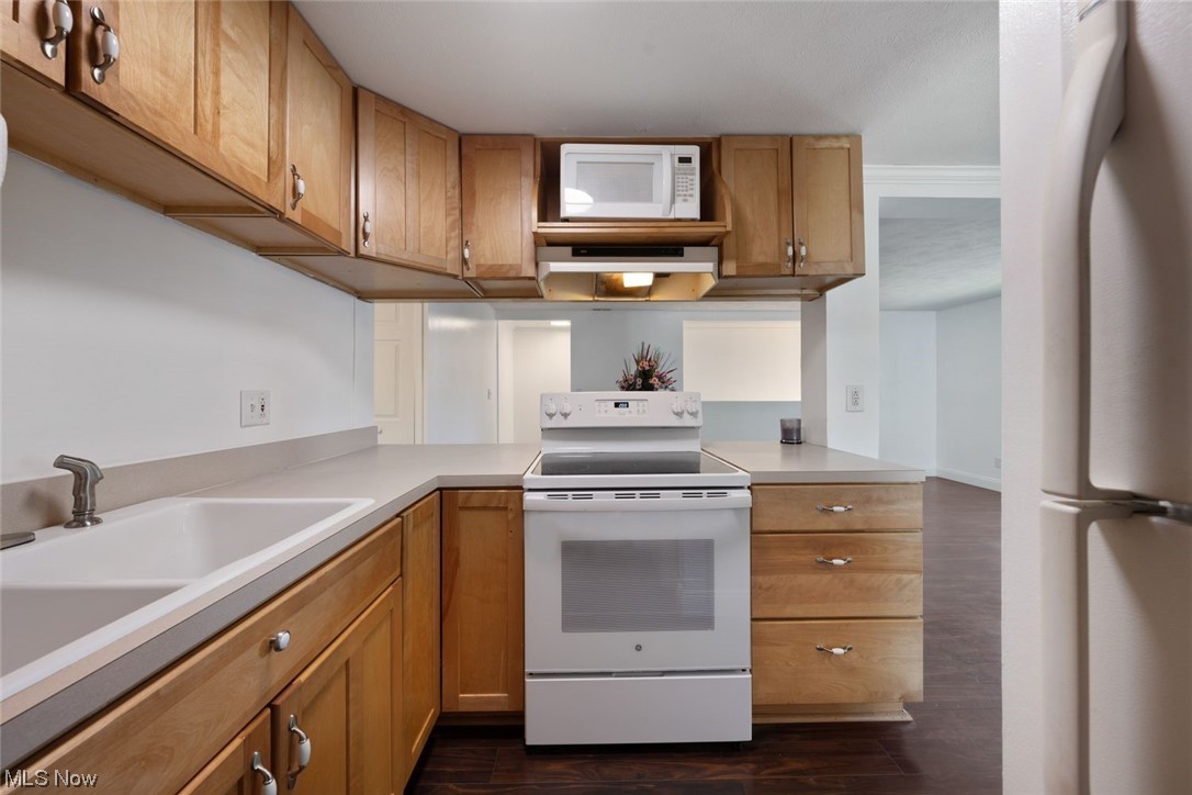 Village Green Condo - Residential