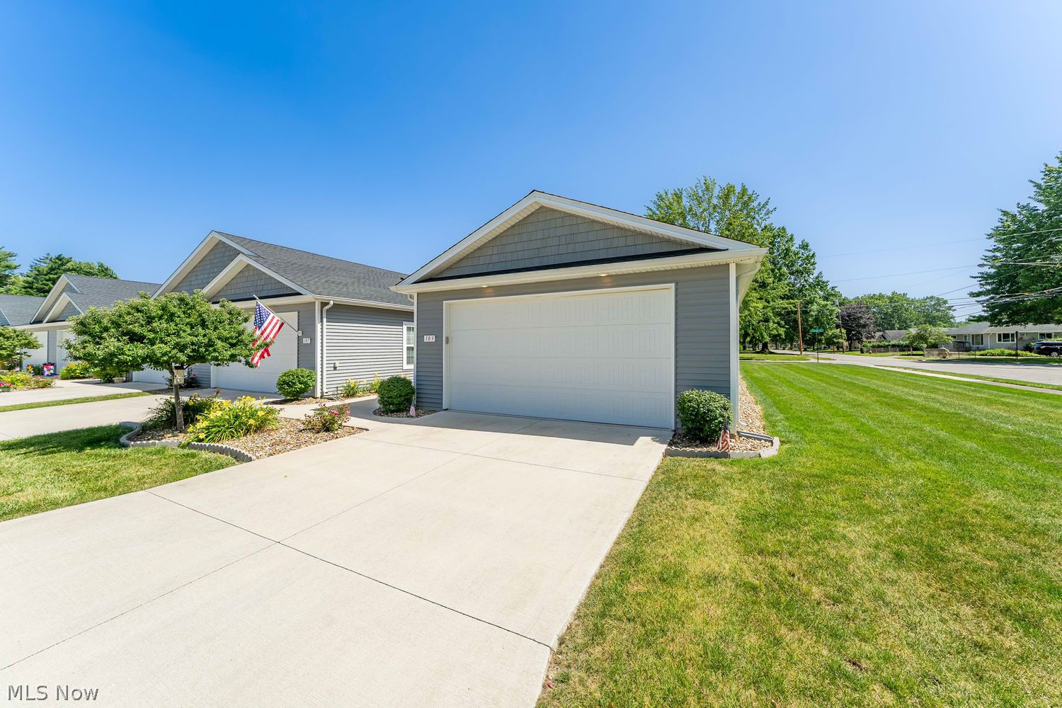 Photo 1 of 20 — 103 Acorn Lane, Elyria, OH 44035
