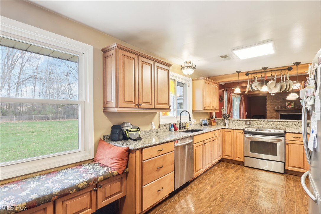7357 E Parkside Drive, Boardman, Ohio image 12