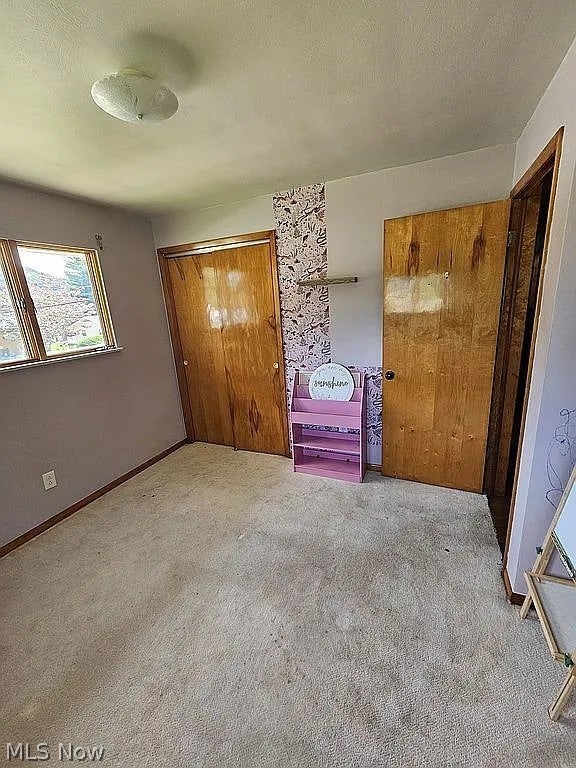 608 E Fernwood Drive