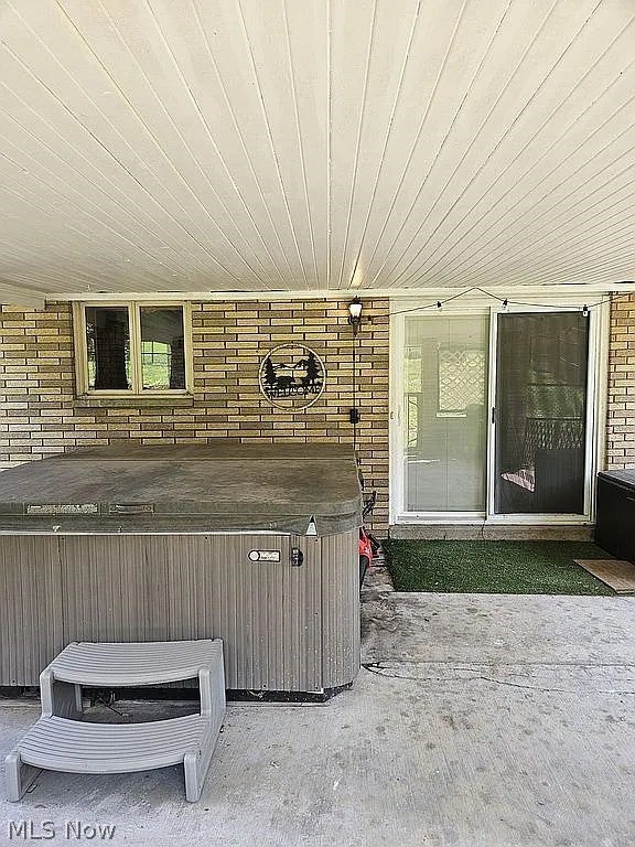 608 E Fernwood Drive
