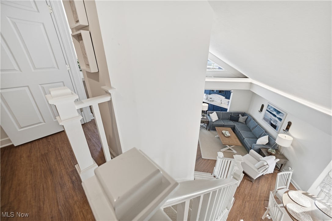 Beachwood Villa - Residential