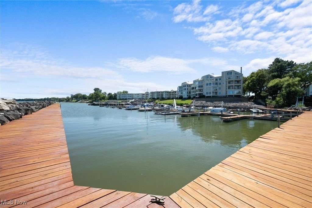 Beachwood Villa - Residential