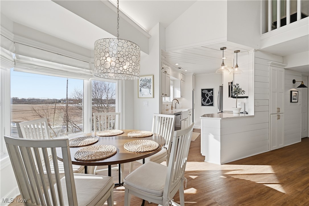 Beachwood Villa - Residential