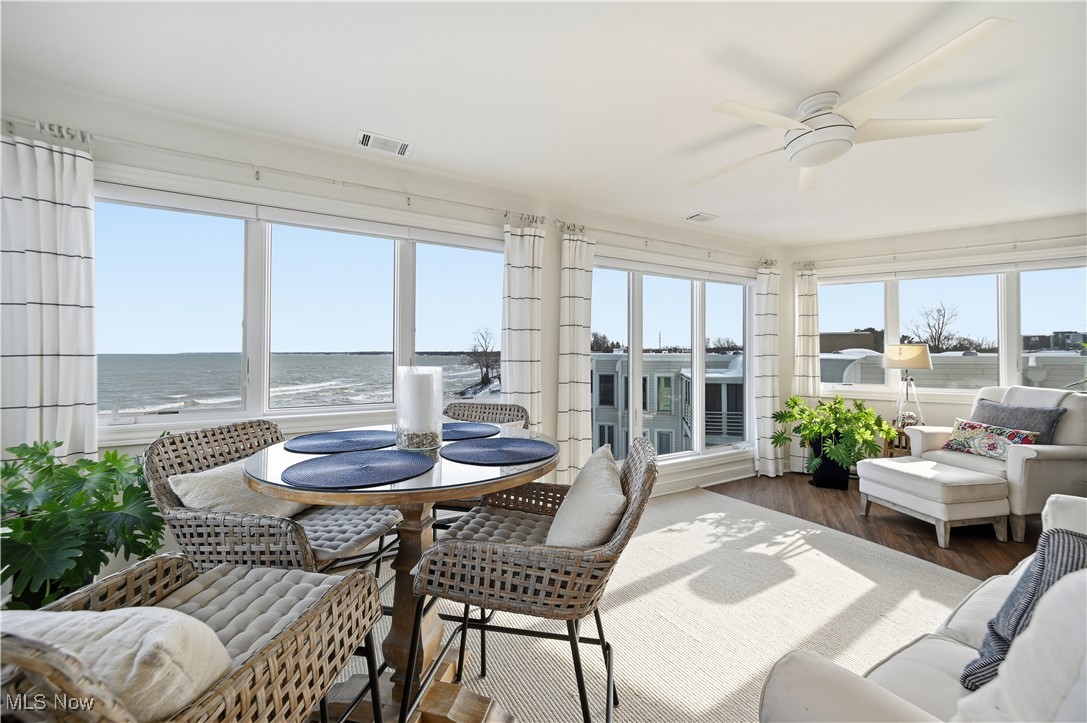 Beachwood Villa - Residential