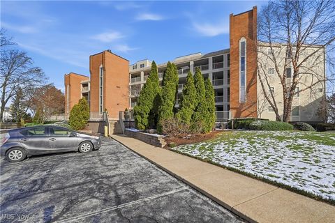 Tiny photo for 1503 Cleveland Road E #247, Huron, OH 44839 (MLS # 5178892)