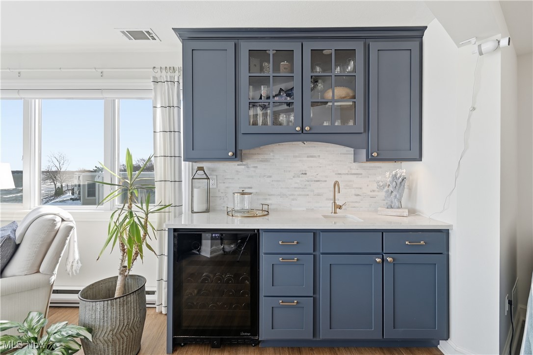 Beachwood Villa - Residential