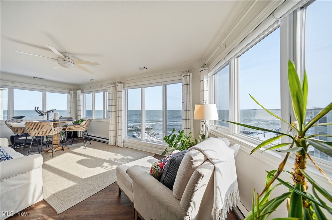 Beachwood Villa - Residential