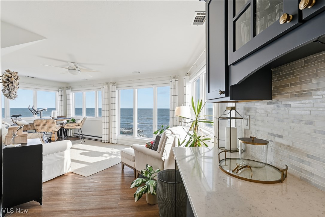 Beachwood Villa - Residential