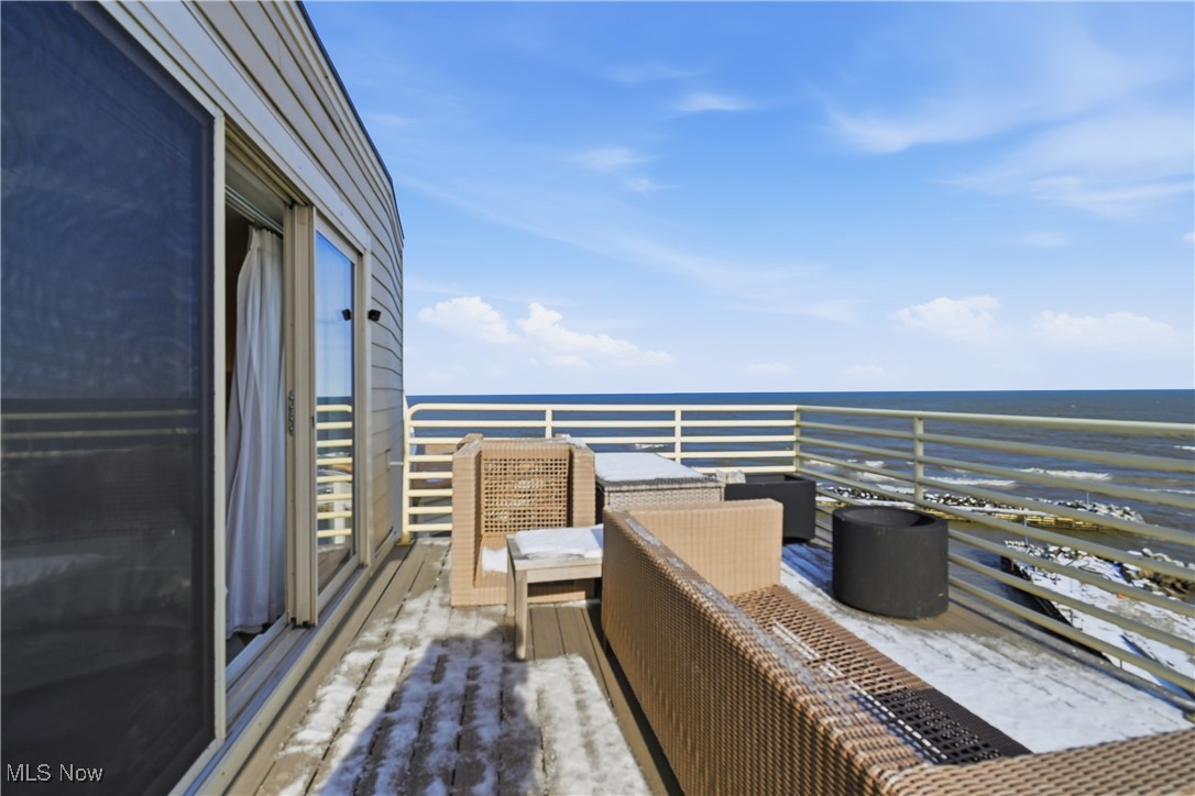 Beachwood Villa - Residential