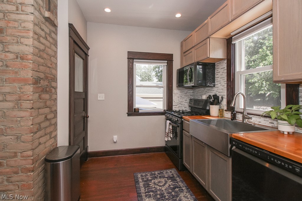 West Lake Park - Residential