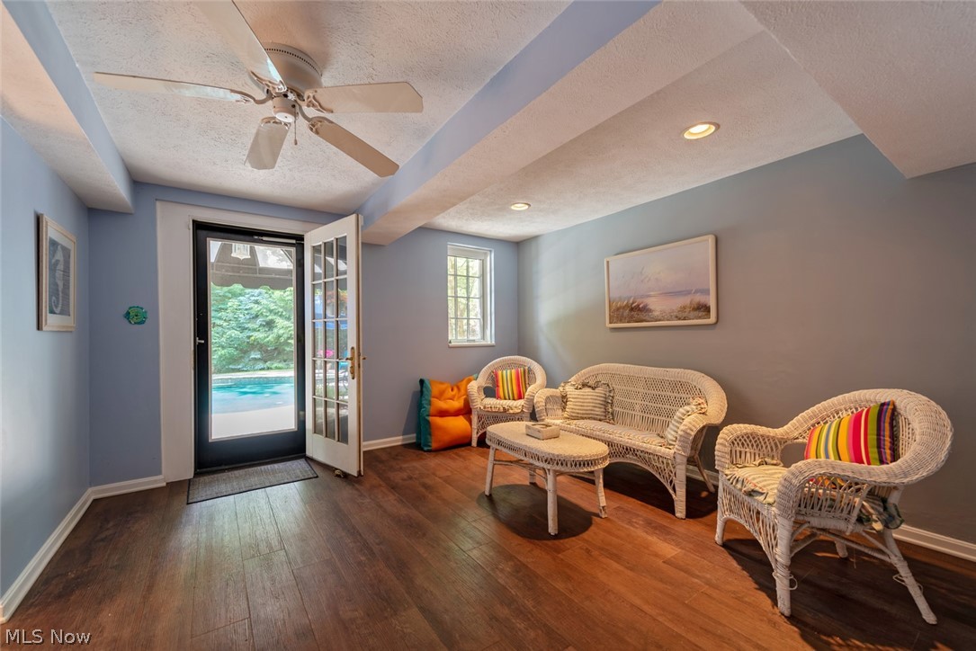 Frisbie So Euc - Residential