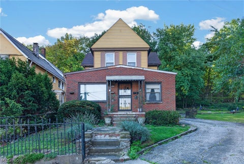 Multifamily For Sale - 2117 Fairview Avenue<br/> Cuyahoga County, Cleveland, OH 44106