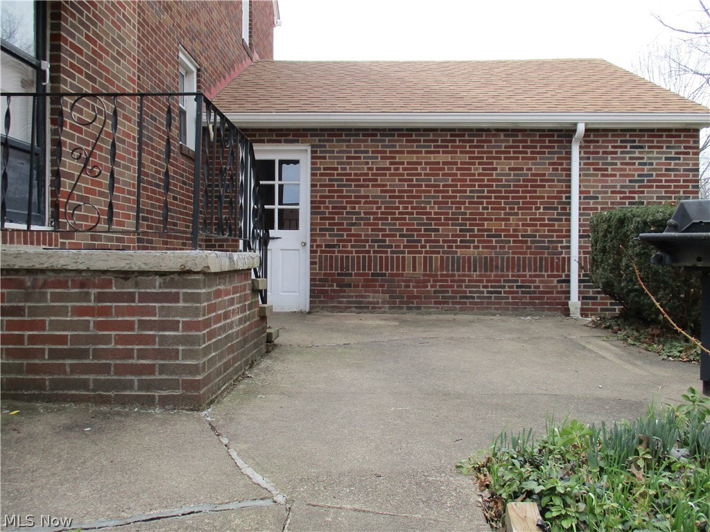 Gorge Falls - Residential