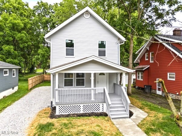 3 Bed / 2 Bath Home in West Akron!
Updated 3-bedroom, 2-bath home is move-in ready
* Spacious living room with a cozy fireplace
* Finished basement with a full bathroom
* Modern updates throughout – kitchen, bathrooms, flooring, new roof and new windows
* Fenced-in backyard with patio deck – great for entertaining
Just minutes from the Akron Zoo, parks, schools, and Downtown Akron –
Don’t miss your chance to own this home
