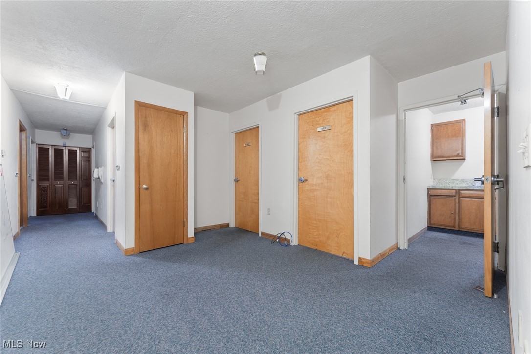 Canton - Commercial Sale