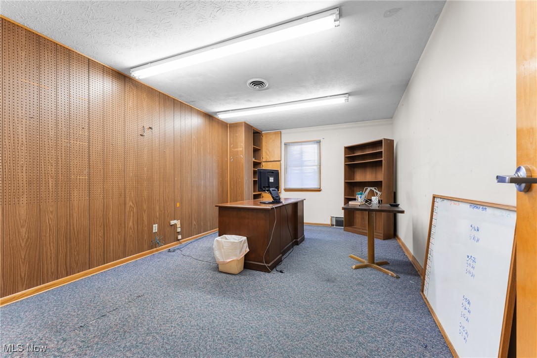 Canton - Commercial Sale