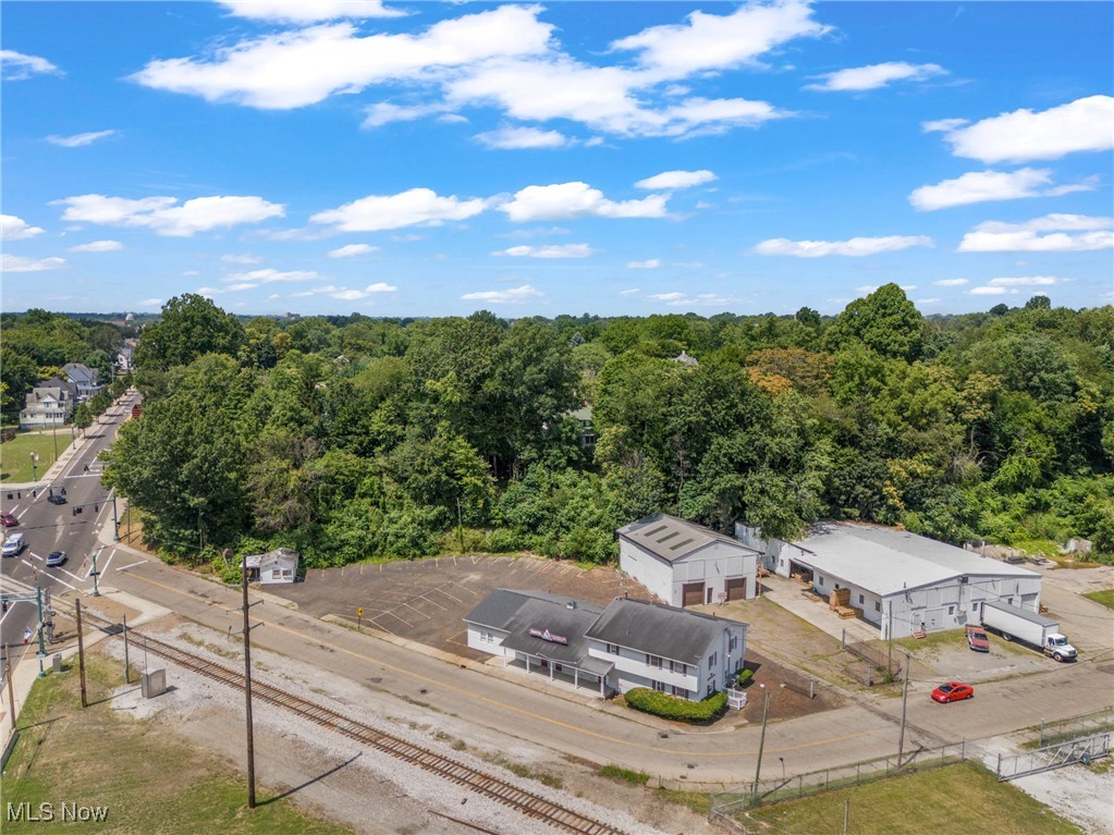 Canton - Commercial Sale