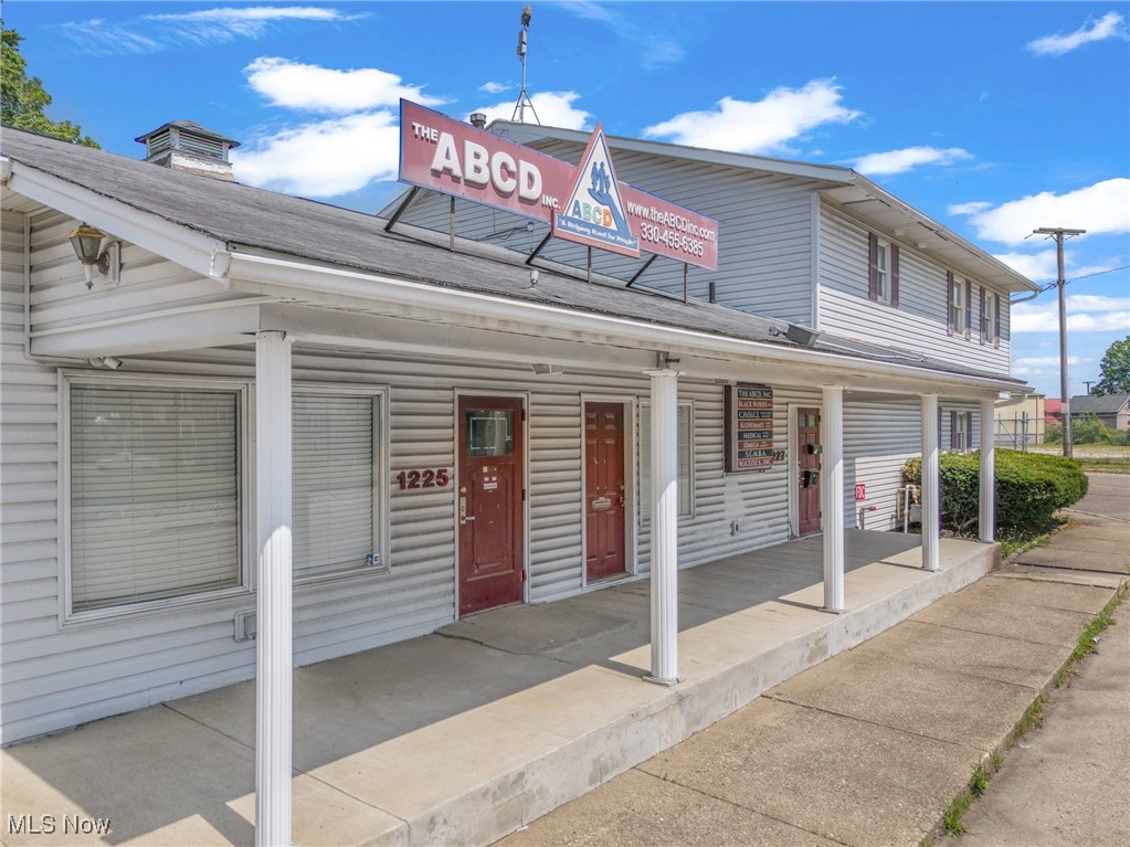 Canton - Commercial Sale