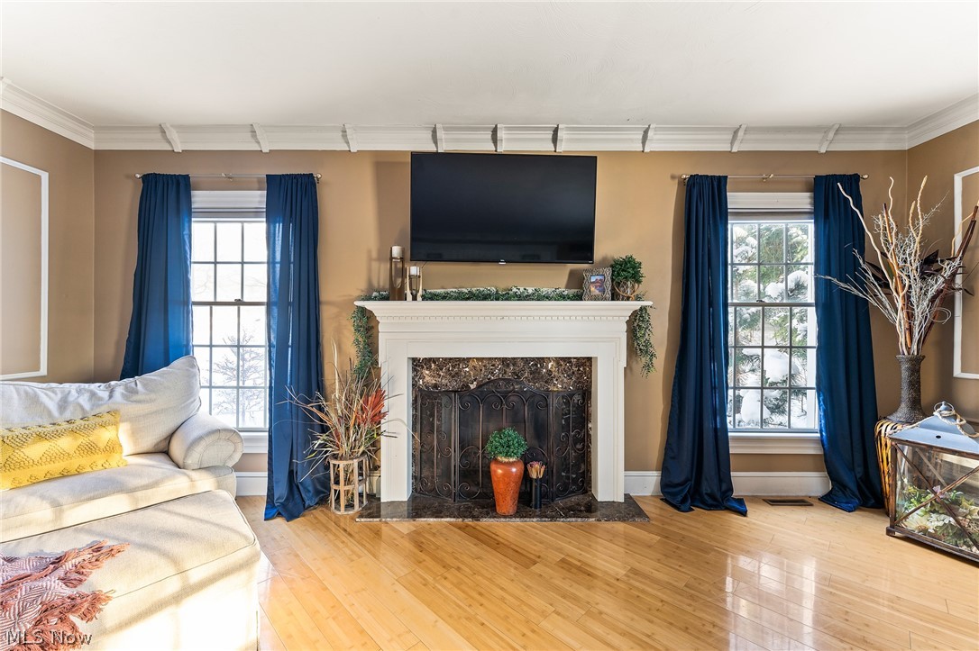 K & L Lyras 01 - Residential