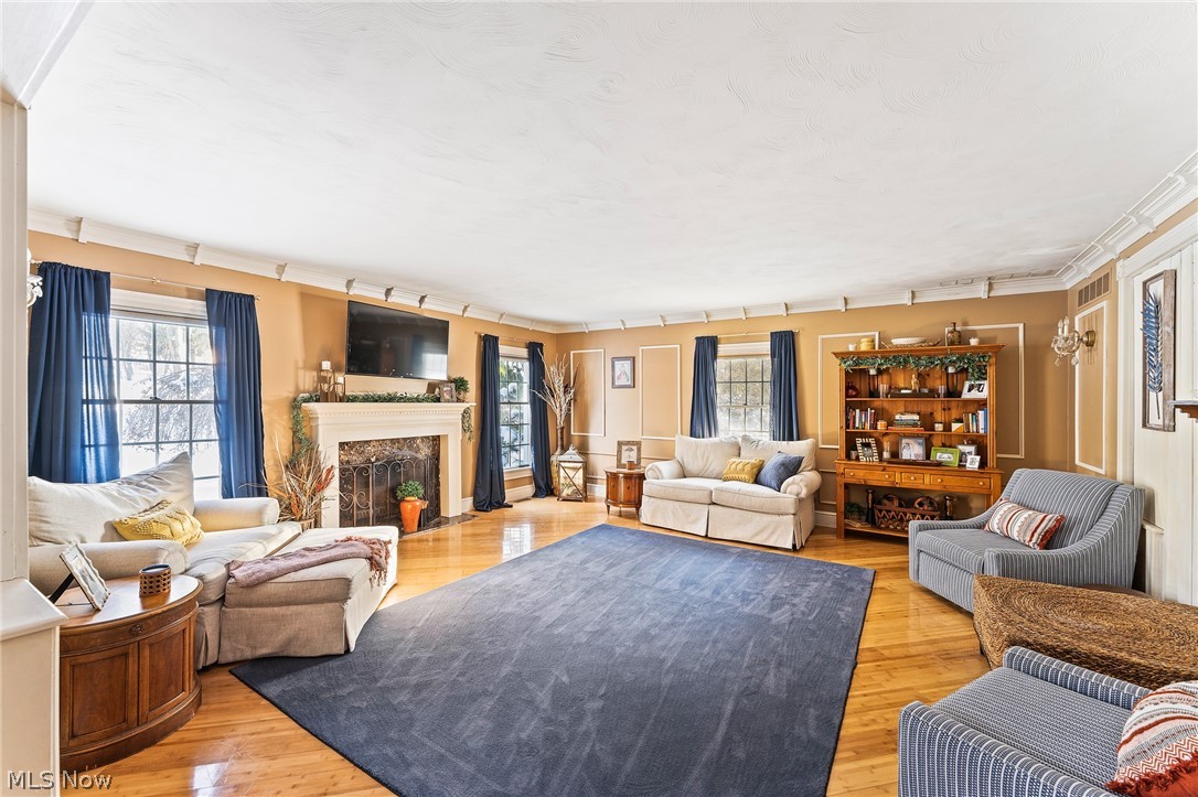 K & L Lyras 01 - Residential