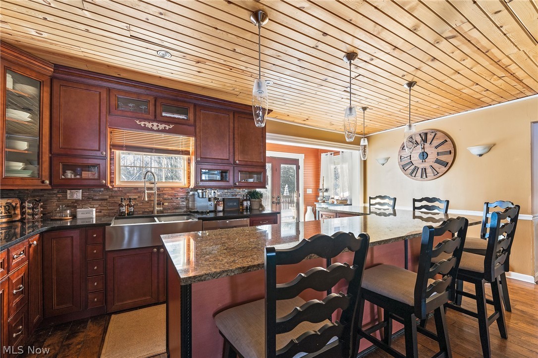 K & L Lyras 01 - Residential