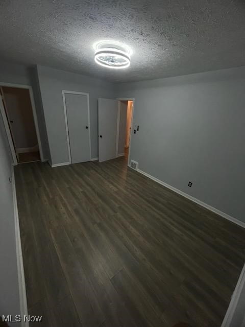 London Roadway Side - Residential