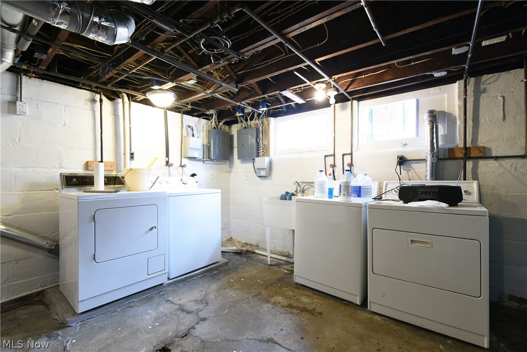 C H Mcintyre Cos Ideal Allot - Residential Income