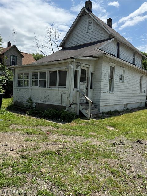 Tiny photo for 201 15th Street SE, Canton, OH 44707 (MLS # 5220940)