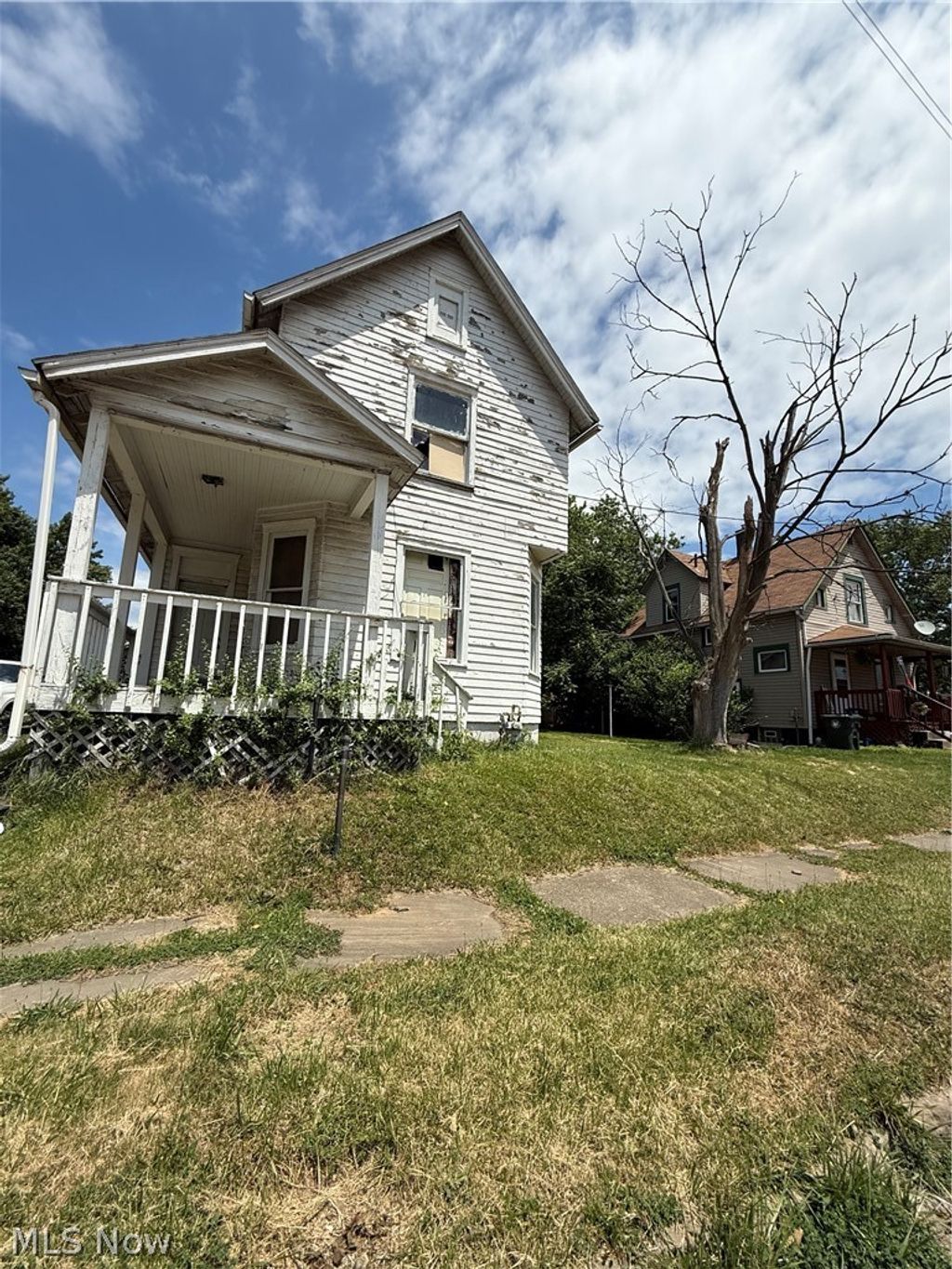 Photo of 201 15th Street SE, Canton, OH 44707 (MLS # 5220940)