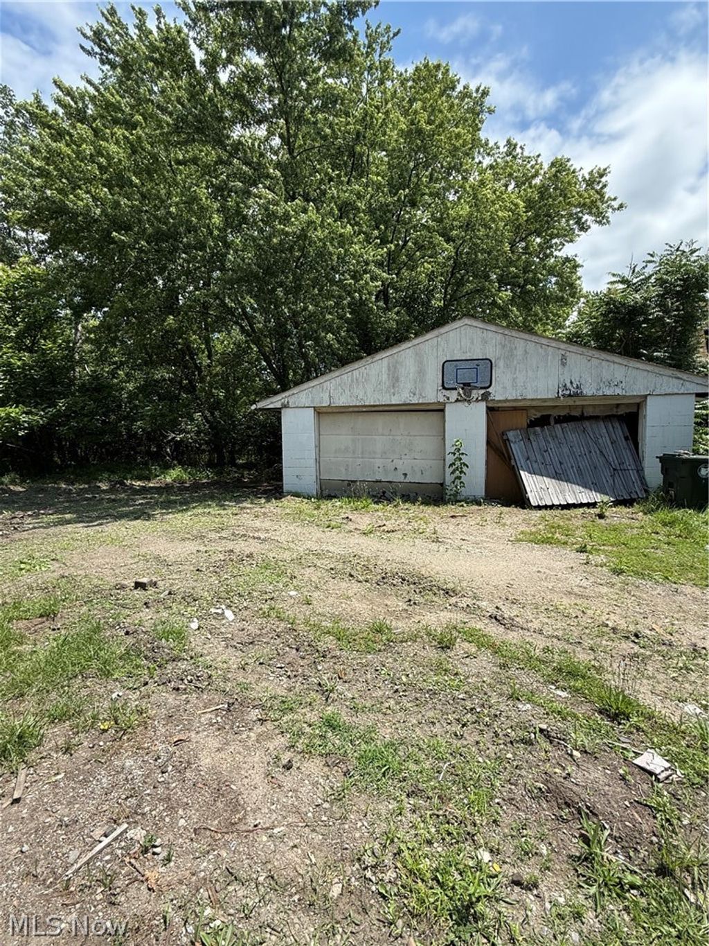 Photo of 201 15th Street SE, Canton, OH 44707 (MLS # 5220940)