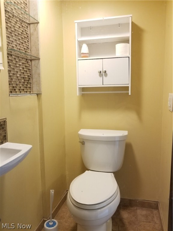 Royal Arms West - Residential Lease