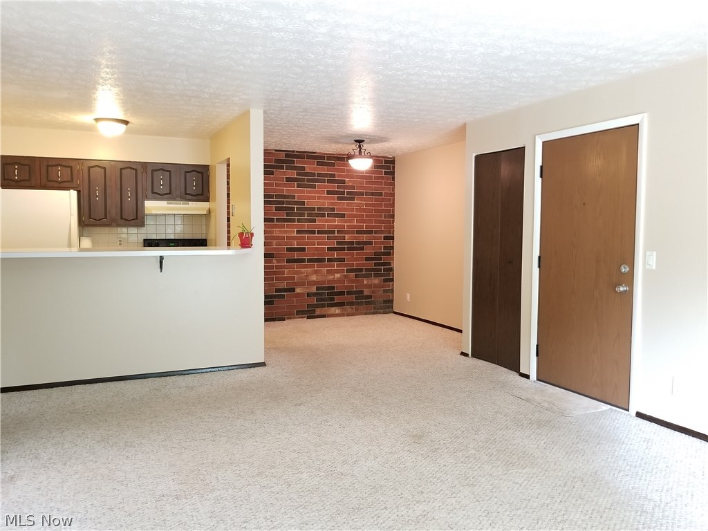 Royal Arms West - Residential Lease